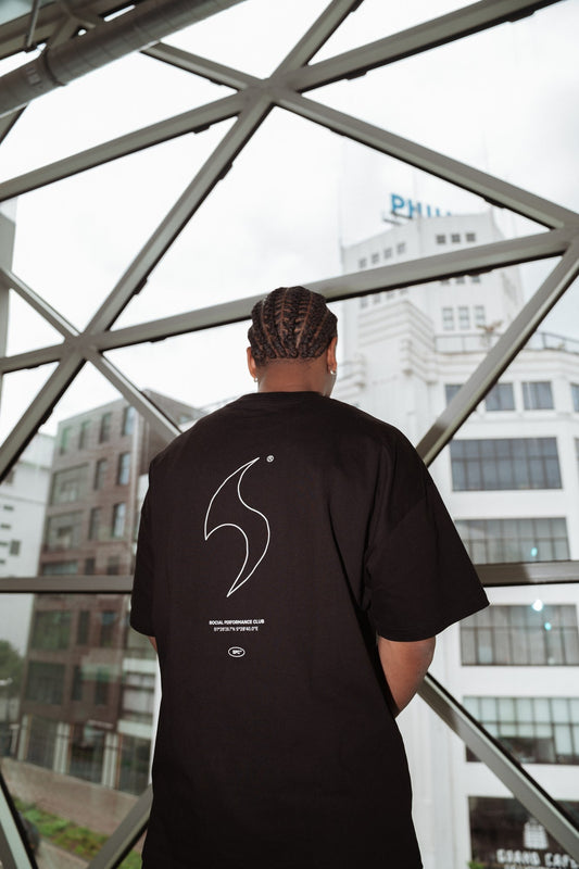 MANA SPC oversized shirt back print outdoors